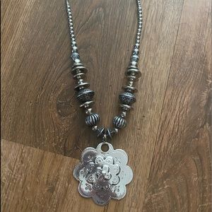 18 in silver flower necklace